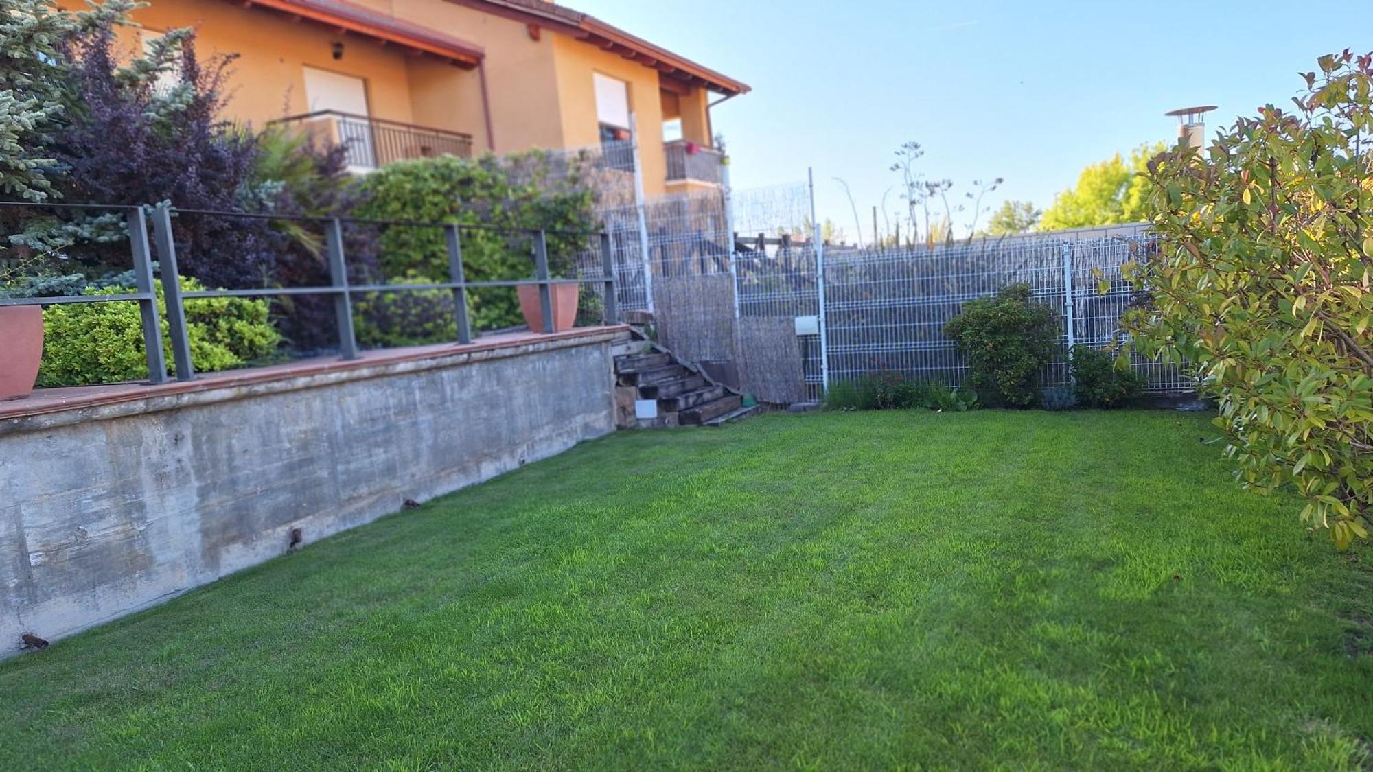 Estancia Con Jardin Entre Golf Y Monte - Cerca Logrono Sojuela Exterior photo